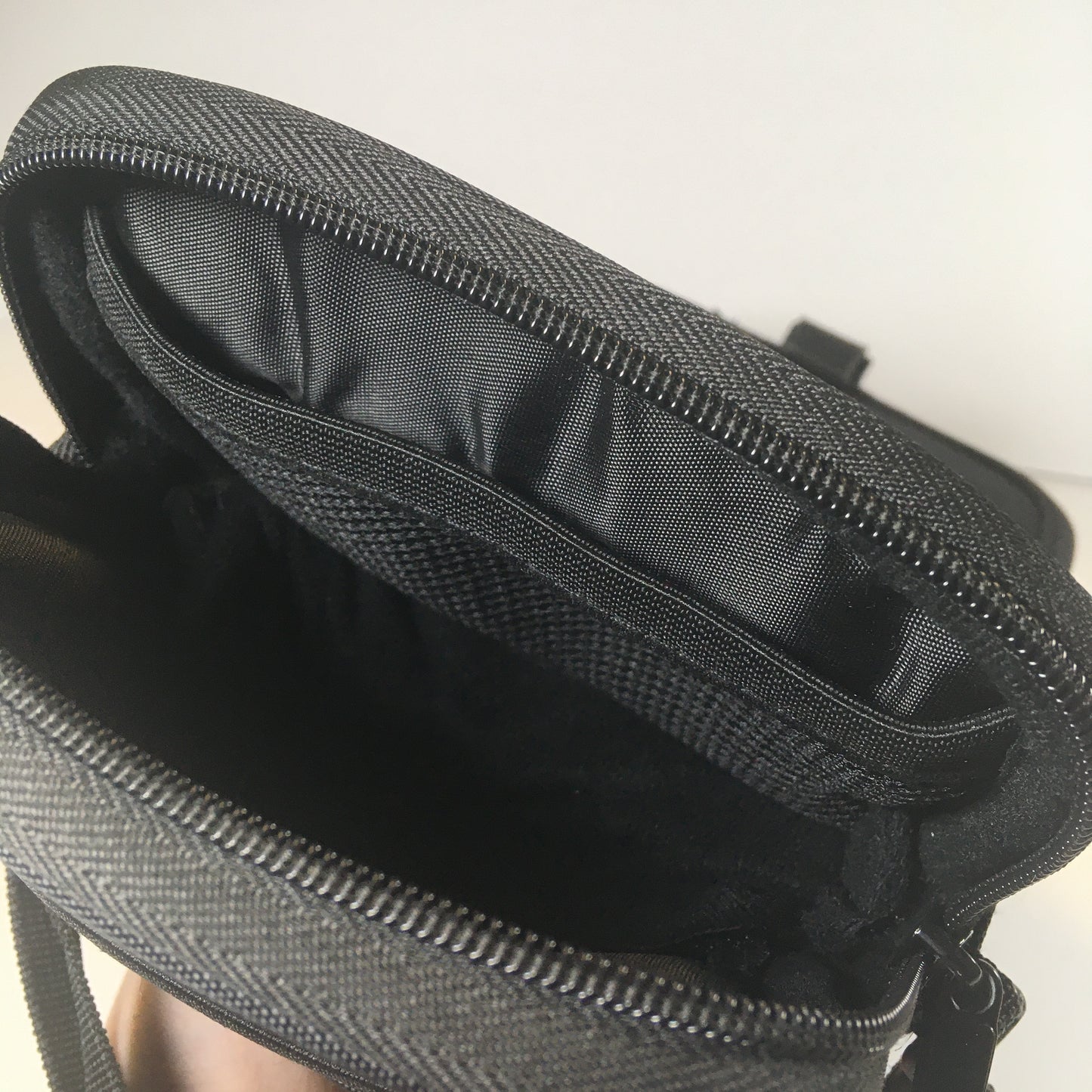 Nintendo DS 3DS Carrying Case Travel Bag w/ Adjustable Strap - Blue/Black