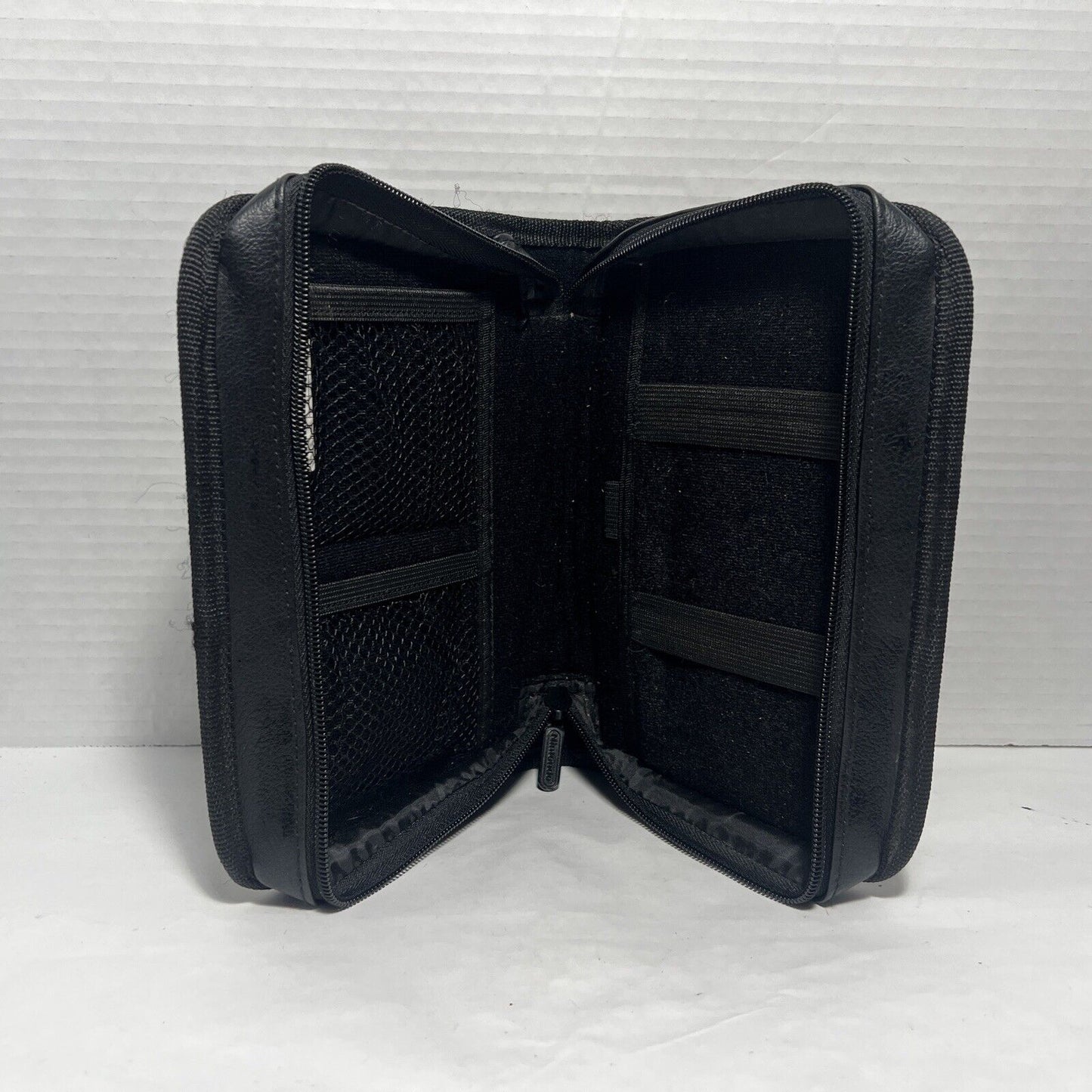Nintendo DS Faux Leather Folio Carrying Case - Black