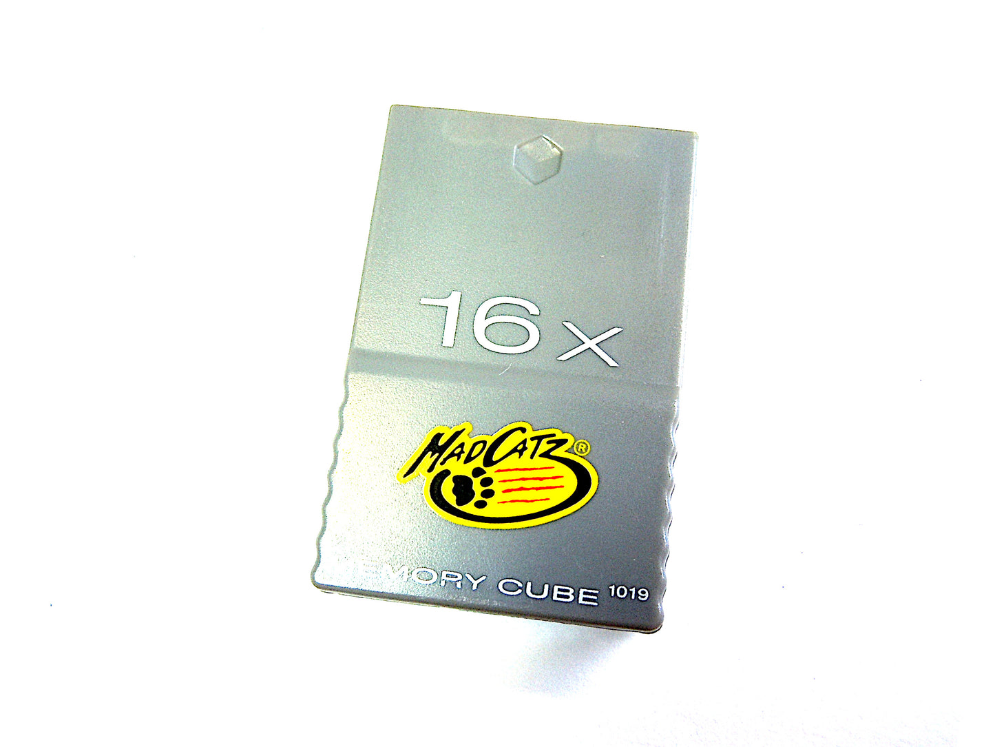 Mad Catz Nintendo GameCube 16X 64MB Memory Card (Colors May Vary)