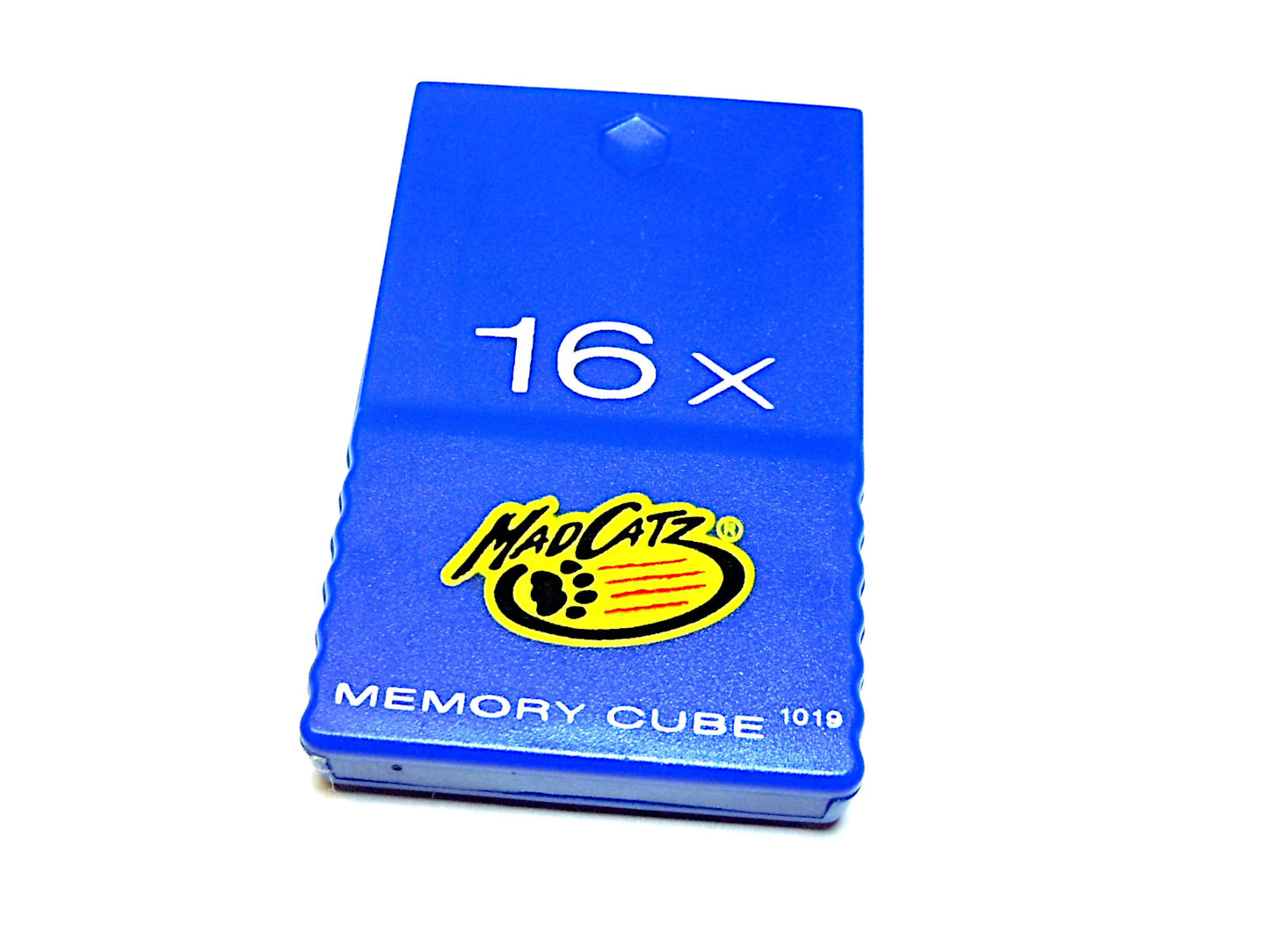 Mad Catz Nintendo GameCube 16X 64MB Memory Card (Colors May Vary)