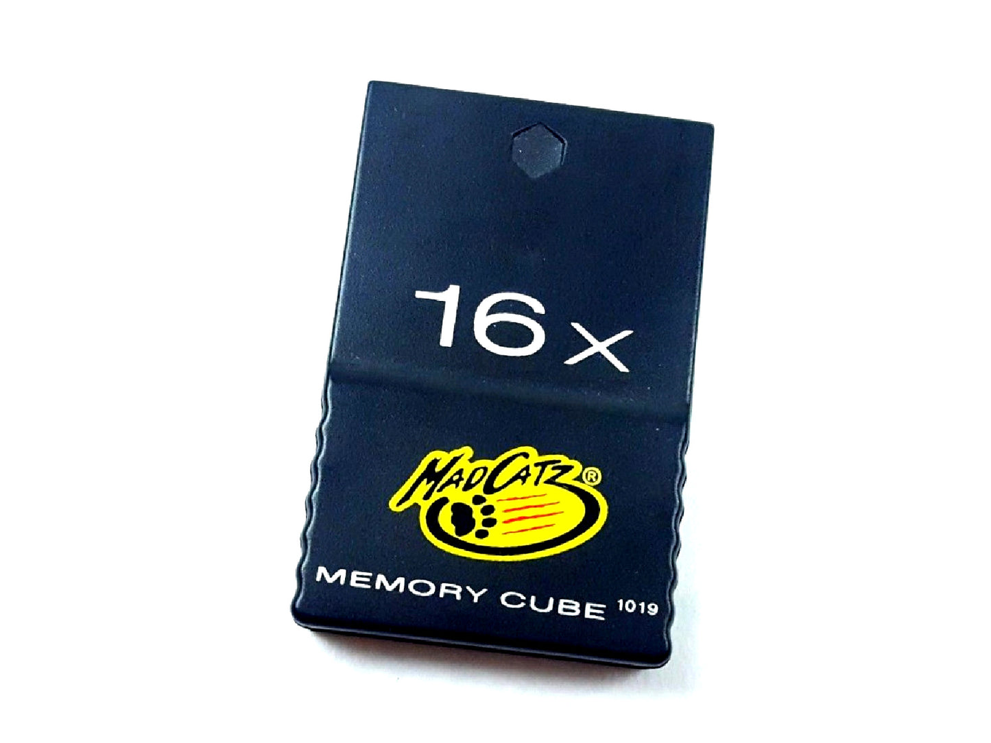 Mad Catz Nintendo GameCube 16X 64MB Memory Card (Colors May Vary)