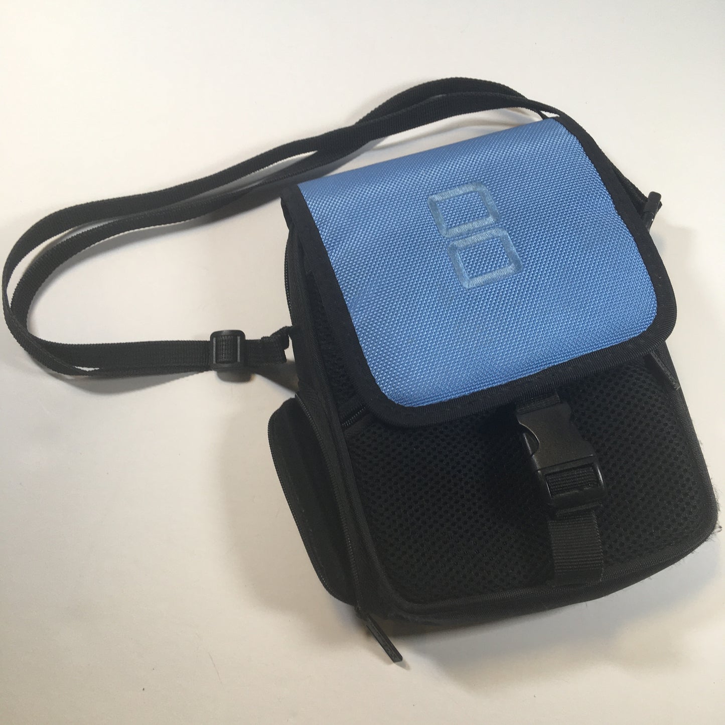 Nintendo DS 3DS Carrying Case Travel Bag w/ Adjustable Strap -  Blue/Black