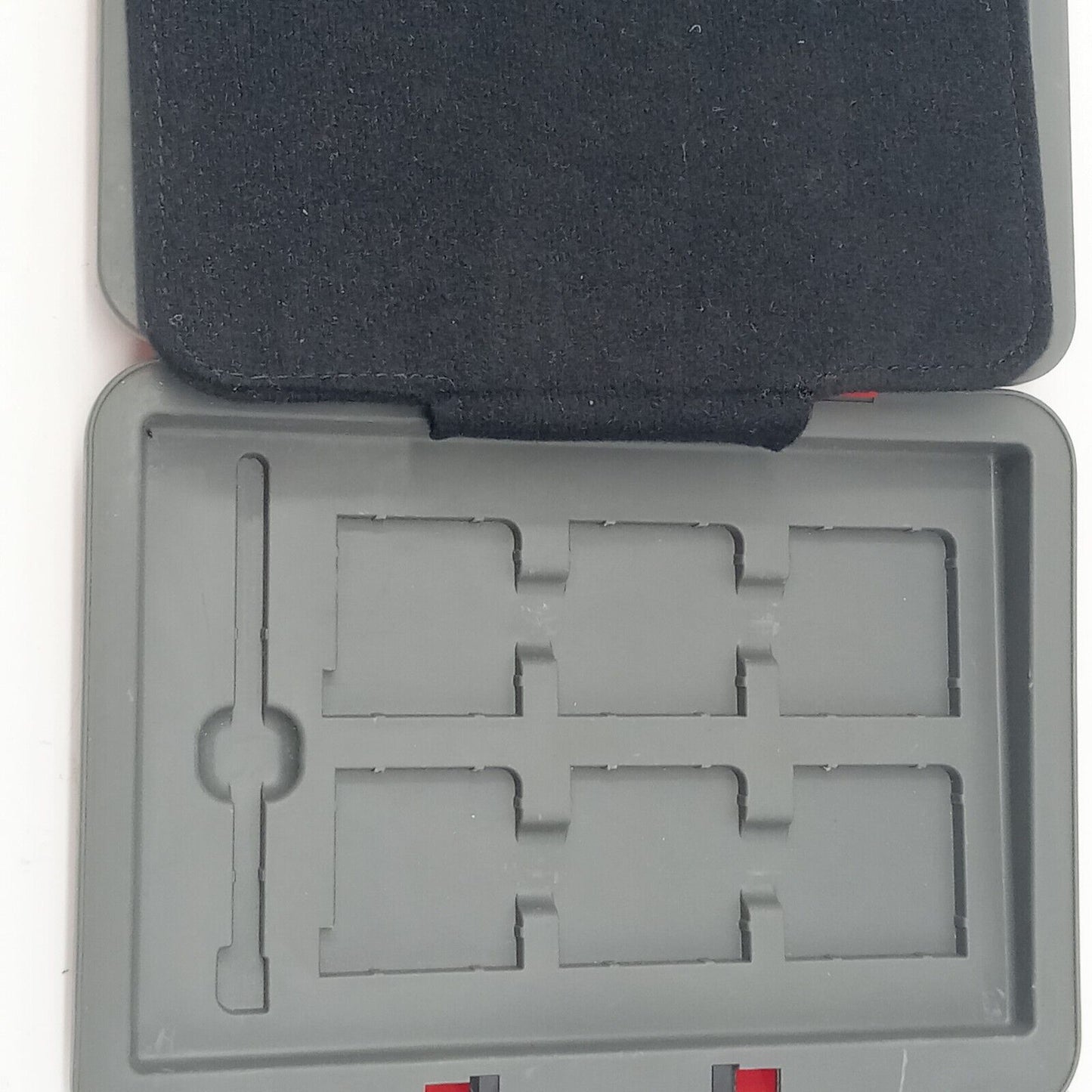 Game Cartridge Holder For Nintendo DS