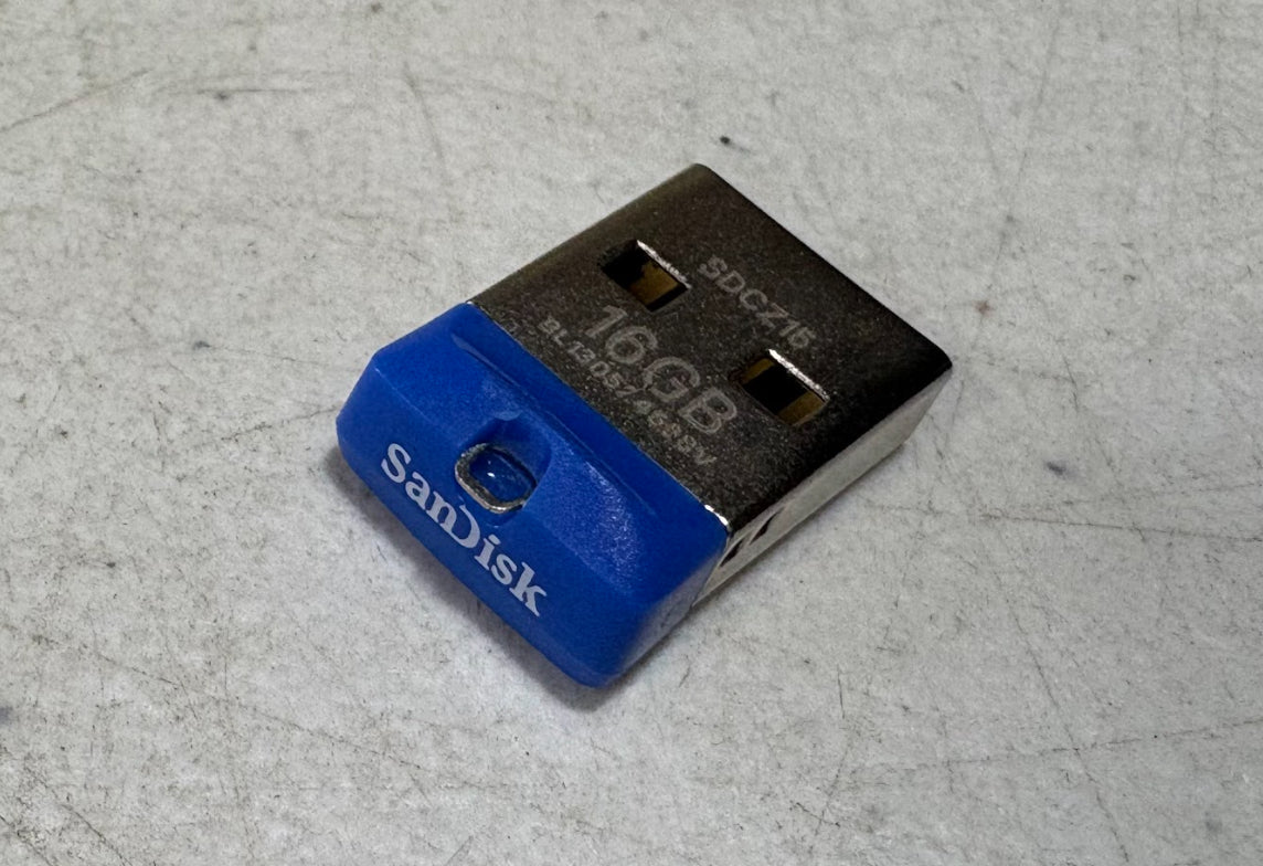 SanDisk 16GB Flash Drive