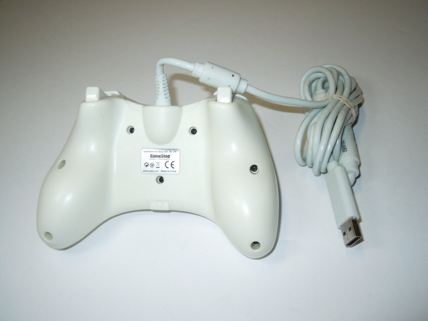 GameStop Wired Controller White Gamepad For Microsoft Xbox 360